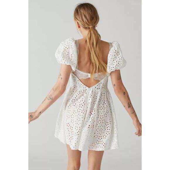 NWT For Love & Lemons Becca Mini Dress White Small Eyelet S - Picture 7 of 10